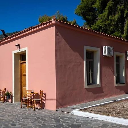 Arsinoe - Cosy Guesthouse- Méthana Exterior photo